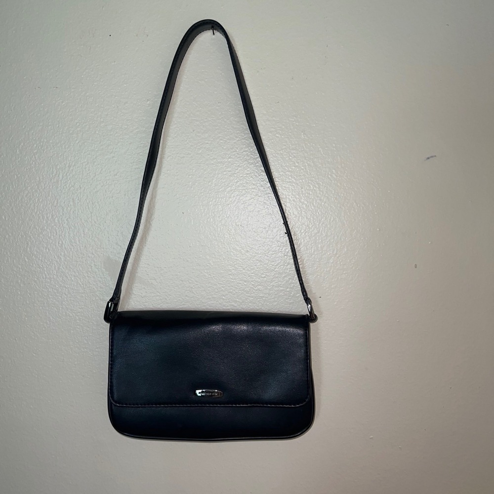 Jones New York Black Faux Leather Baguette Shoulder Bag Minimalist Flap Purse